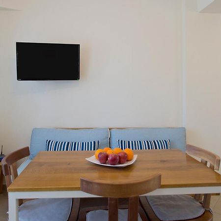 Santorini Med Homes - Sunday Apartment Mesaria Exterior foto