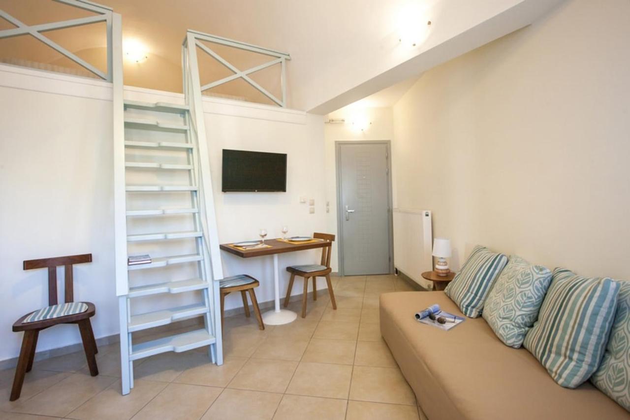 Santorini Med Homes - Sunday Apartment Mesaria Exterior foto