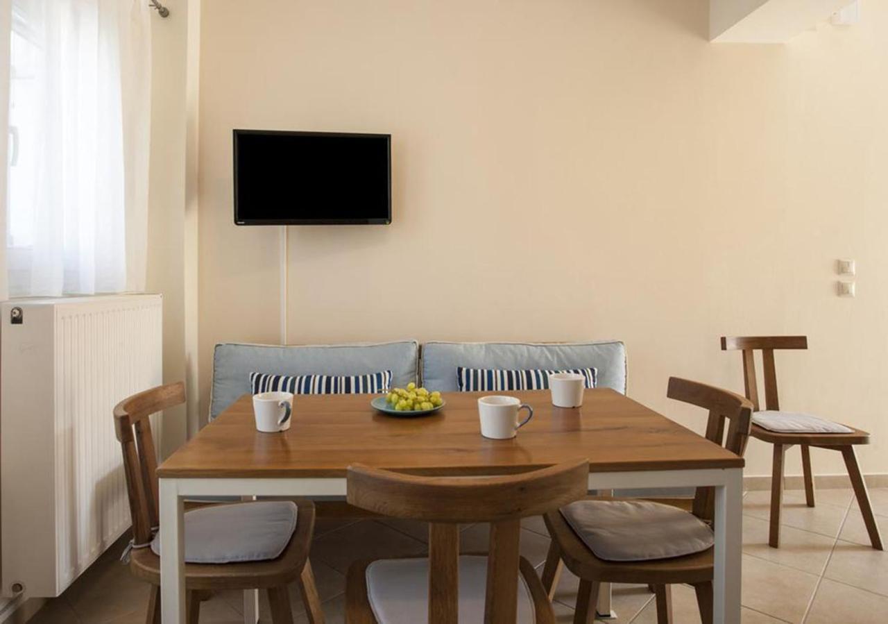 Santorini Med Homes - Sunday Apartment Mesaria Exterior foto
